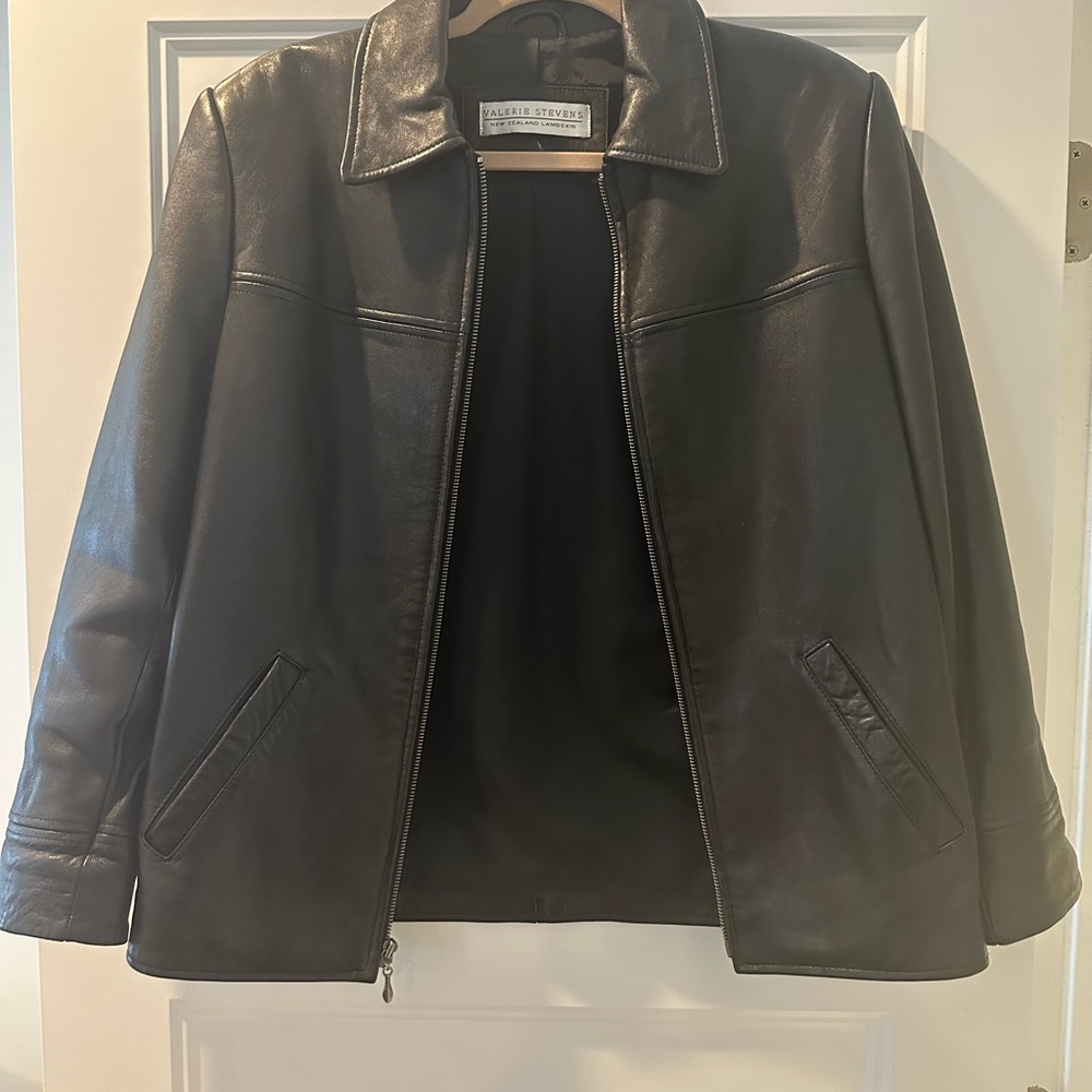 Valerie Stevens Black Lambskin Jacket - 100% Leather. Size 4.